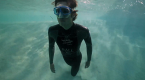 Guillaume Néry’s Underwater Base Jump at Dean’s Blue Hole
