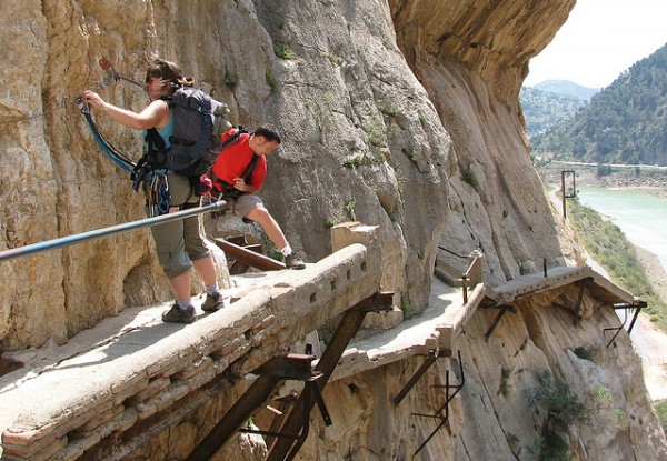 7 ideas for extreme tourism trips el caminito del rey