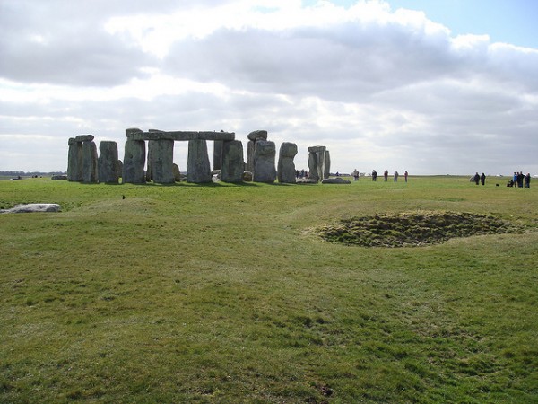 hiking from salisbury to amesbury via stonehenge best day hikes near london