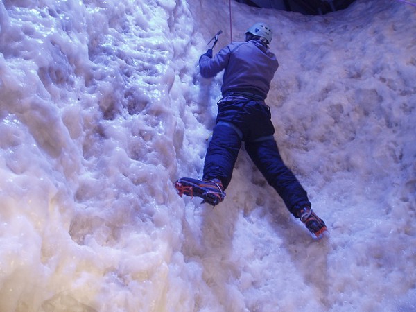 vertical chill top rock climbs in london