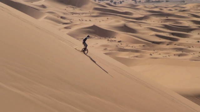 Extreme Unicycling with Lutz Eichholz