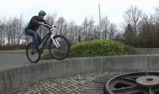 Alastair Clarkson Extreme Mountain Biking