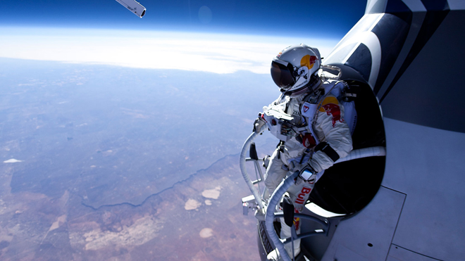 Felix Baumgartner 22-Mile Supersonic World Record Stratos Skydive